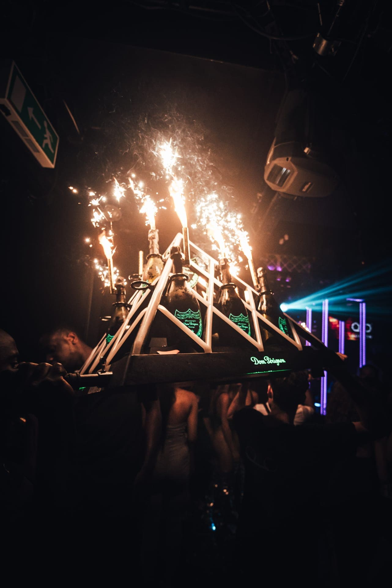 Private Members Clubs vs Public Nightclubs in London